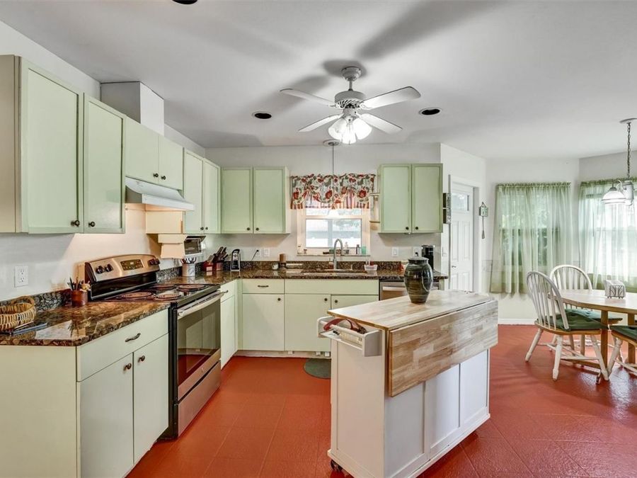 Property Image 16