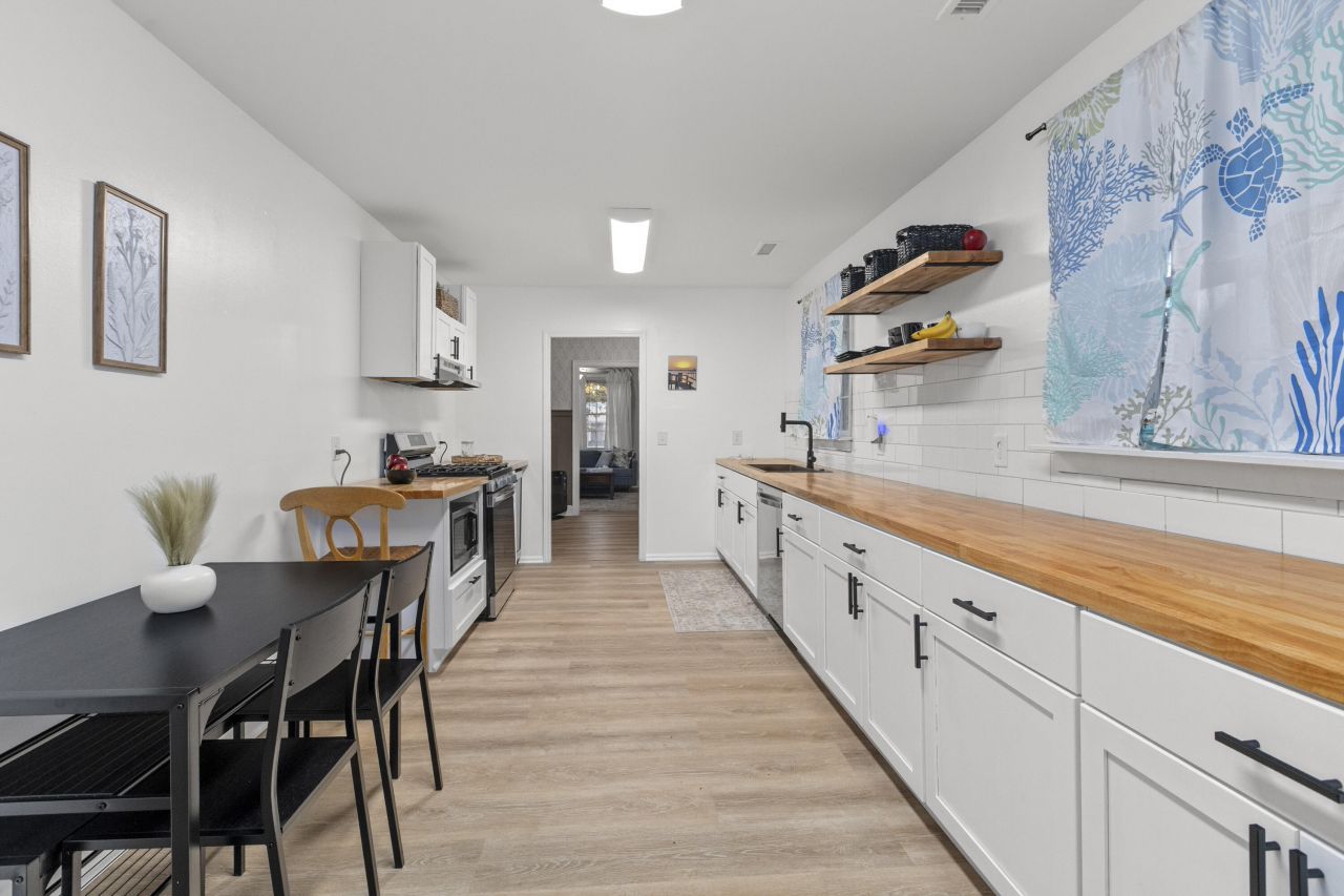 687 Savannah Highway Photo 11