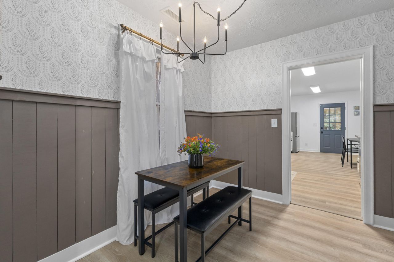 687 Savannah Highway Photo 12