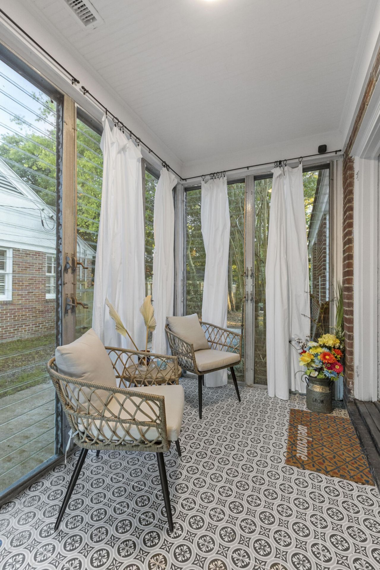 687 Savannah Highway Photo 3