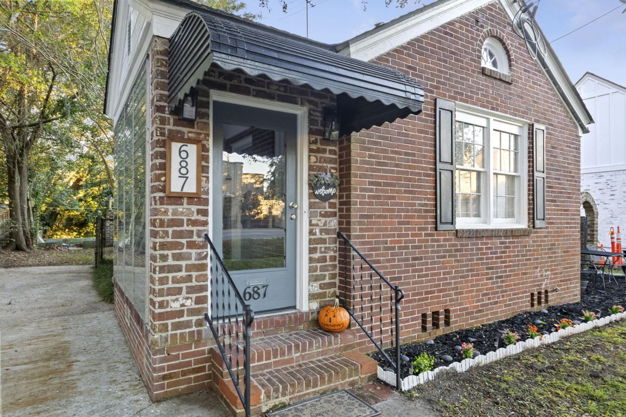 687 Savannah Highway Photo 31