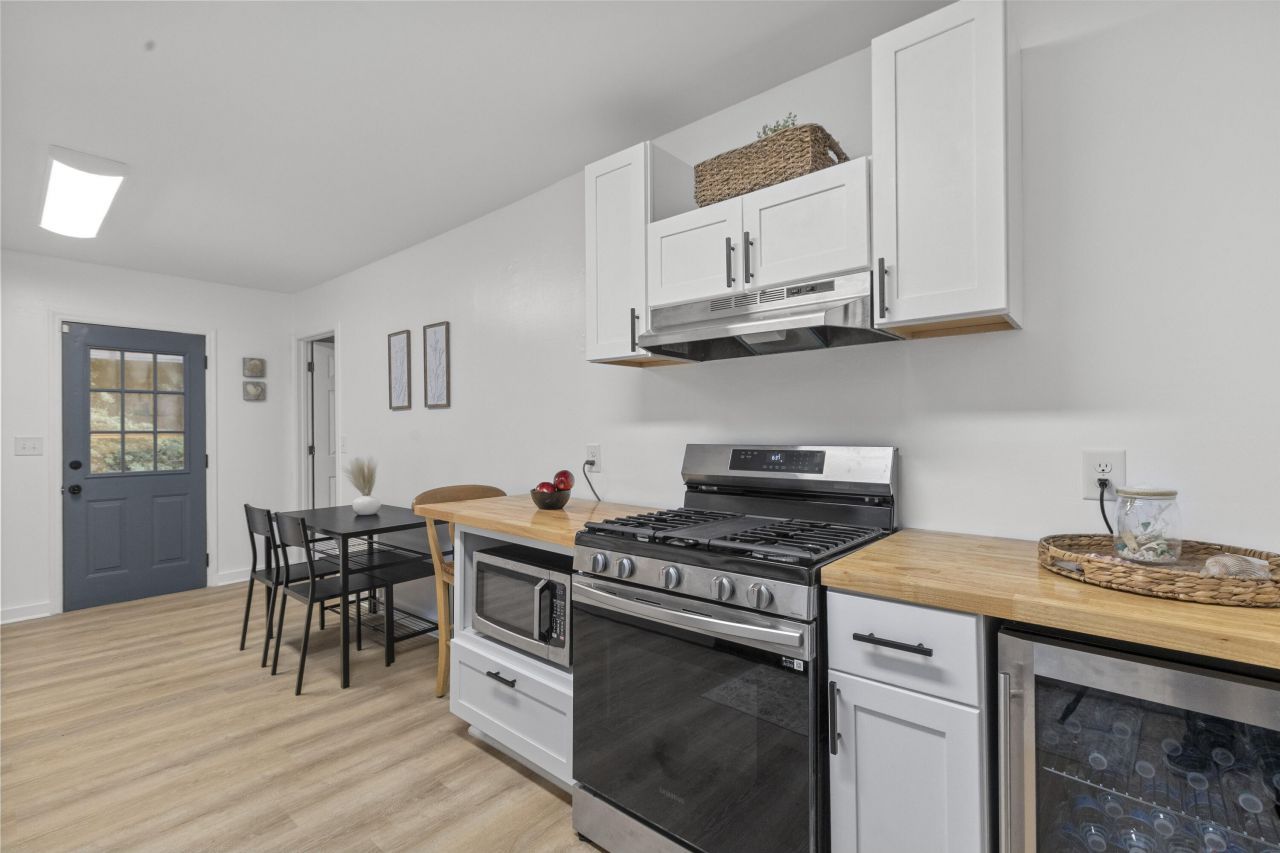 687 Savannah Highway Photo 7