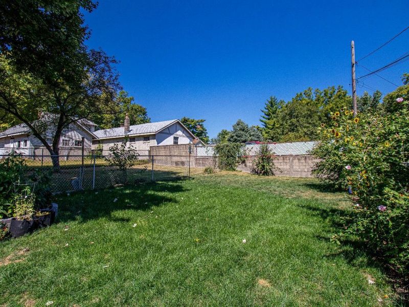 710 E Ross Avenue, Saint Bernard, OH 45217 Photo 30