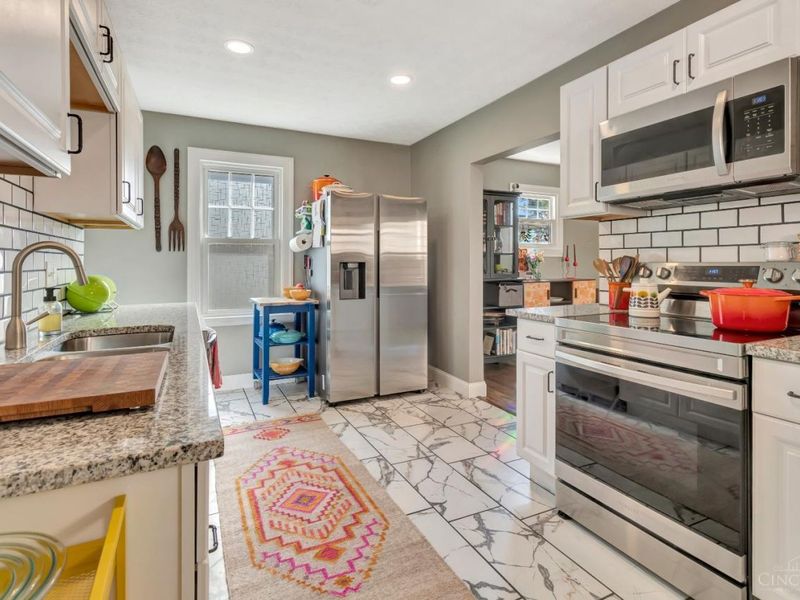 710 E Ross Avenue, Saint Bernard, OH 45217 Photo 5