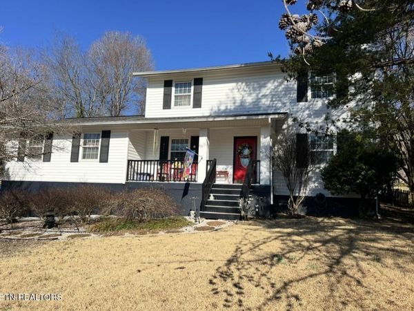 10117 Oak Creek Lane, Knoxville, TN 37932