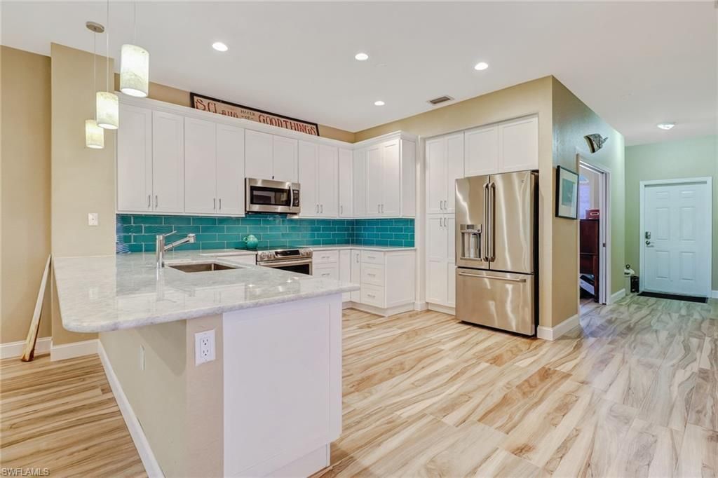 10037 Heather Ln, Unit 403, Naples, FL 34119 Photo