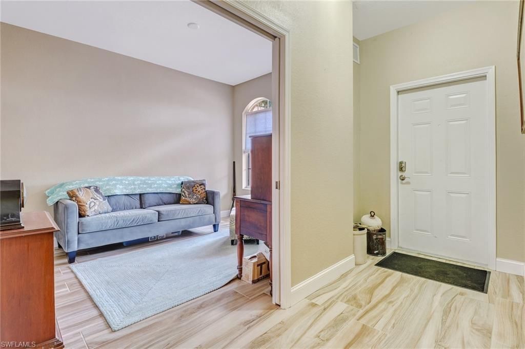 10037 Heather Ln, Unit 403, Naples, FL 34119 Photo