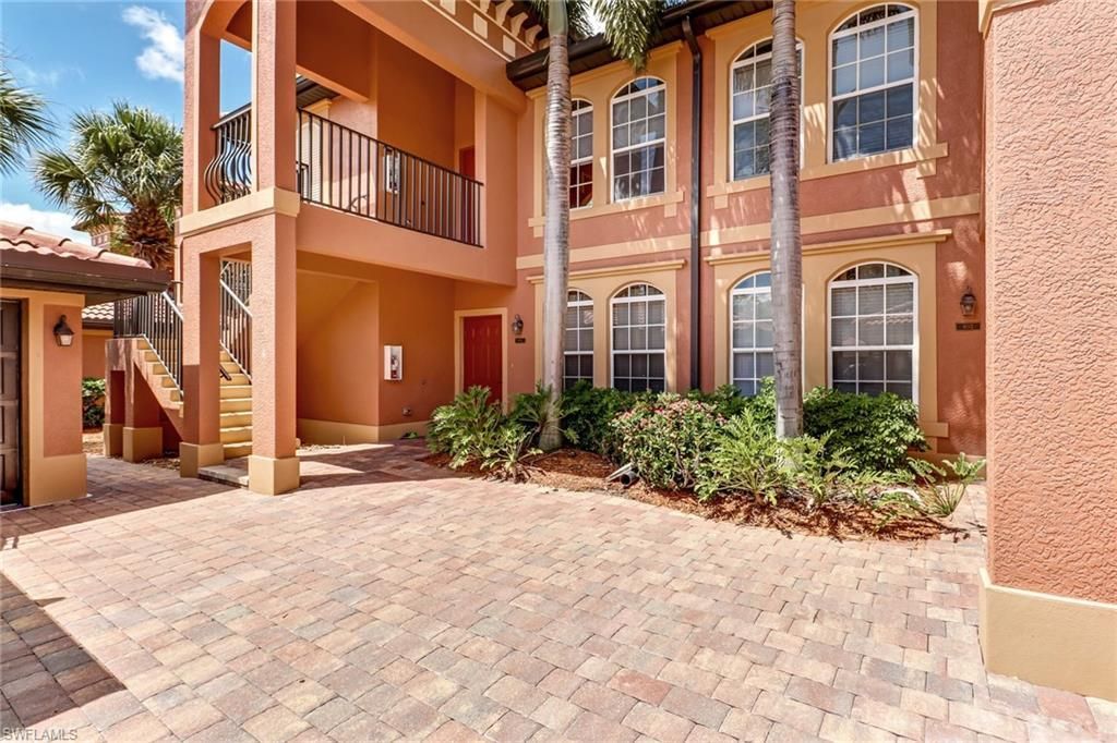 10037 Heather Ln, Unit 403, Naples, FL 34119 Photo