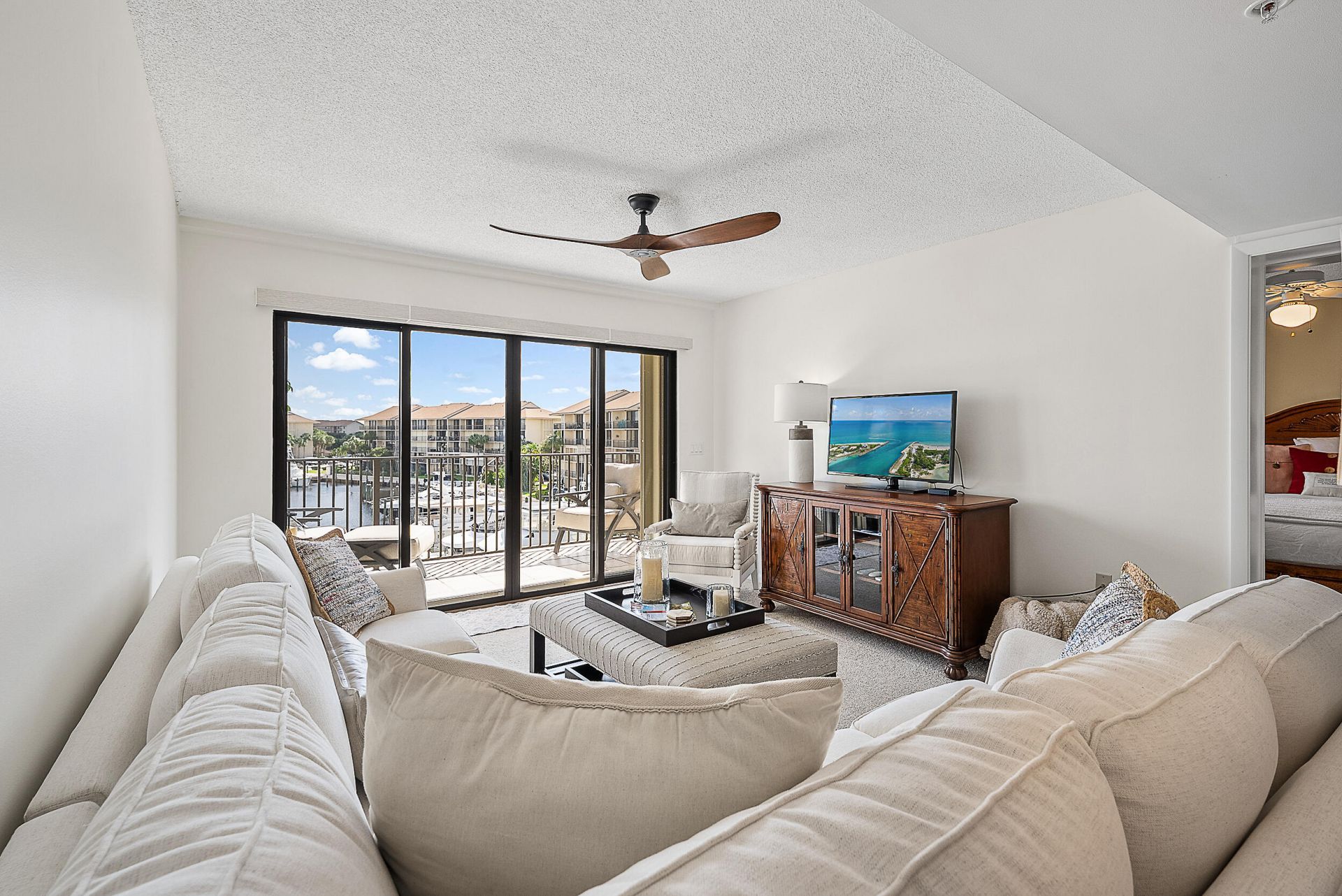 1601 Marina Isle Way, Unit 402, Jupiter, FL 33477 Photo