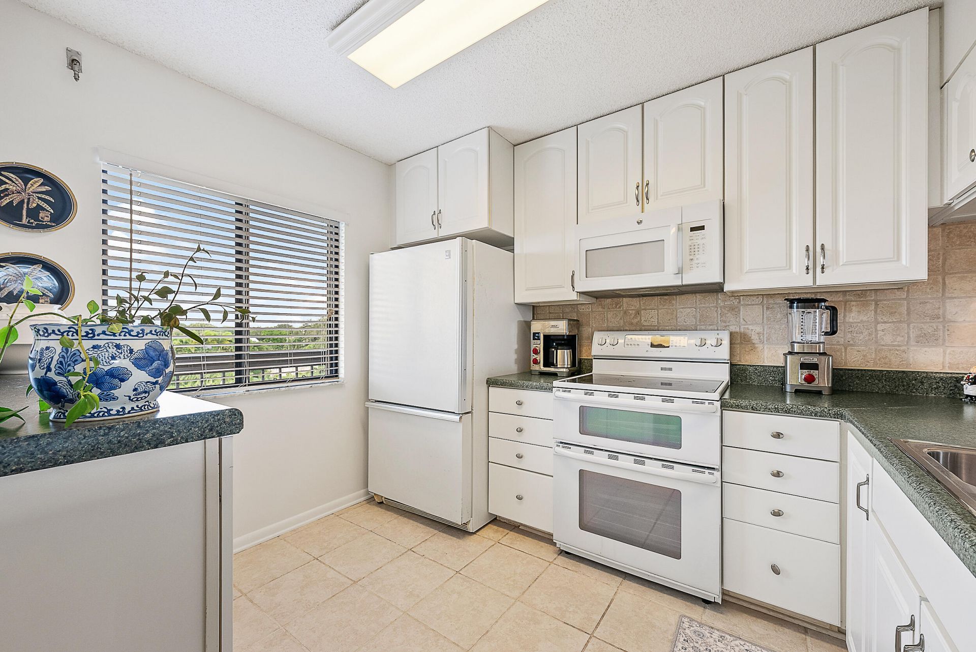1601 Marina Isle Way, Unit 402, Jupiter, FL 33477 Photo