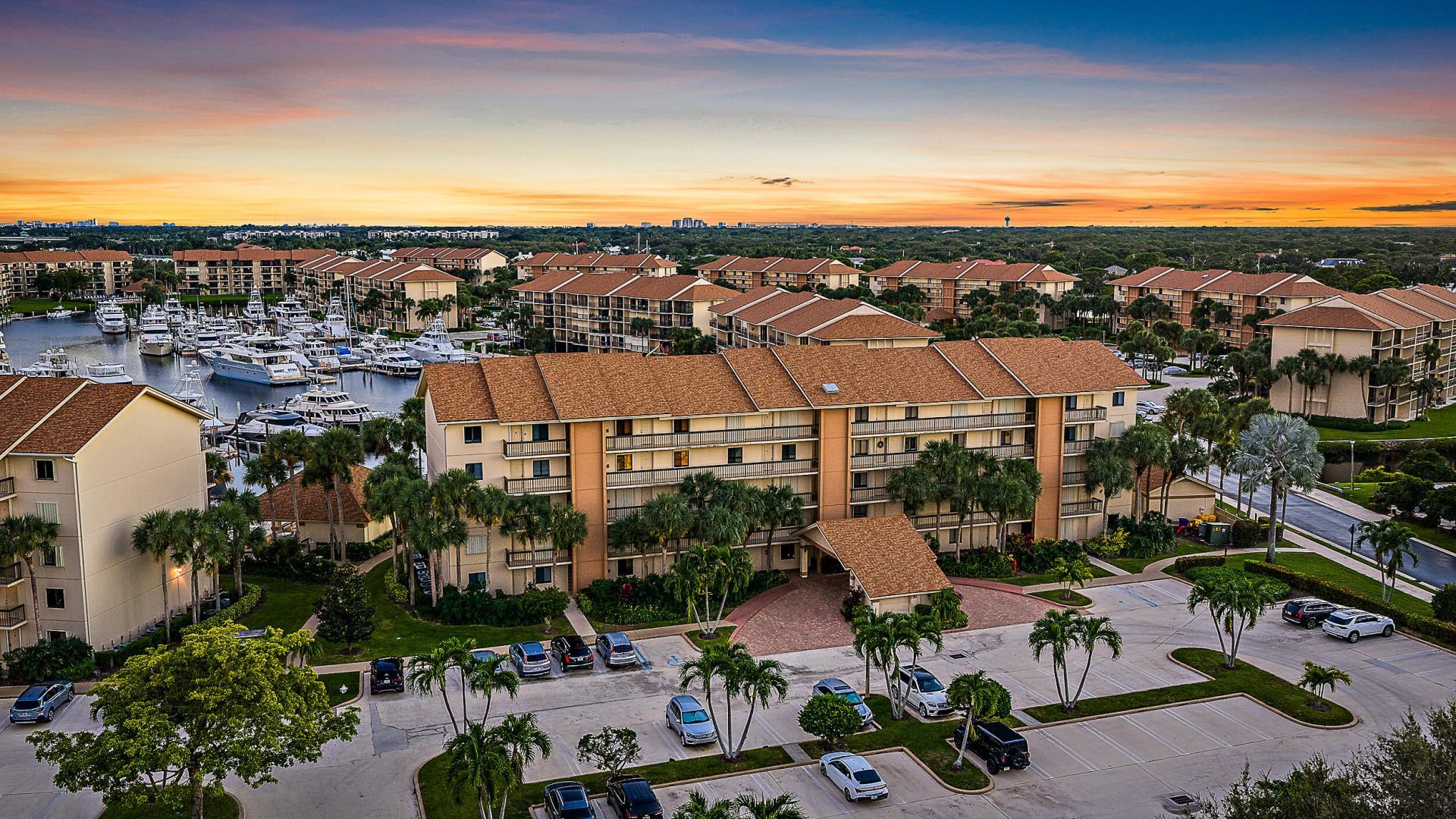 1601 Marina Isle Way, Unit 402, Jupiter, FL 33477 Photo