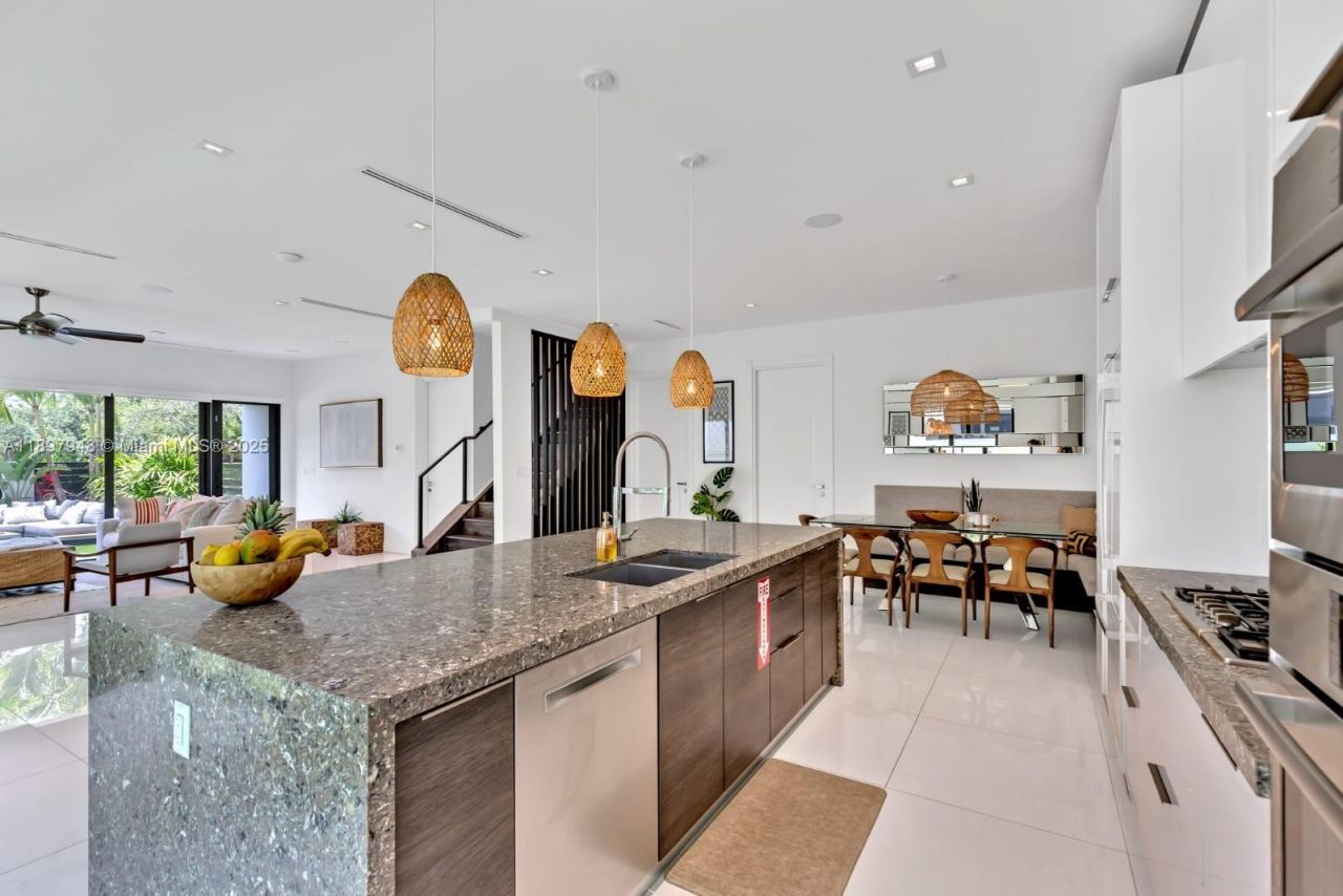 1516 SE 1st St, Fort Lauderdale, FL 33301 Photo