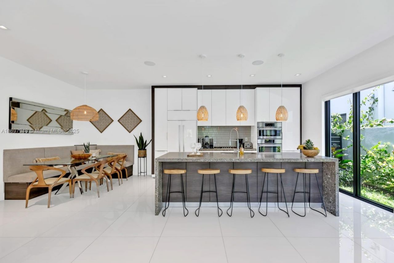 1516 SE 1st St, Fort Lauderdale, FL 33301 Photo