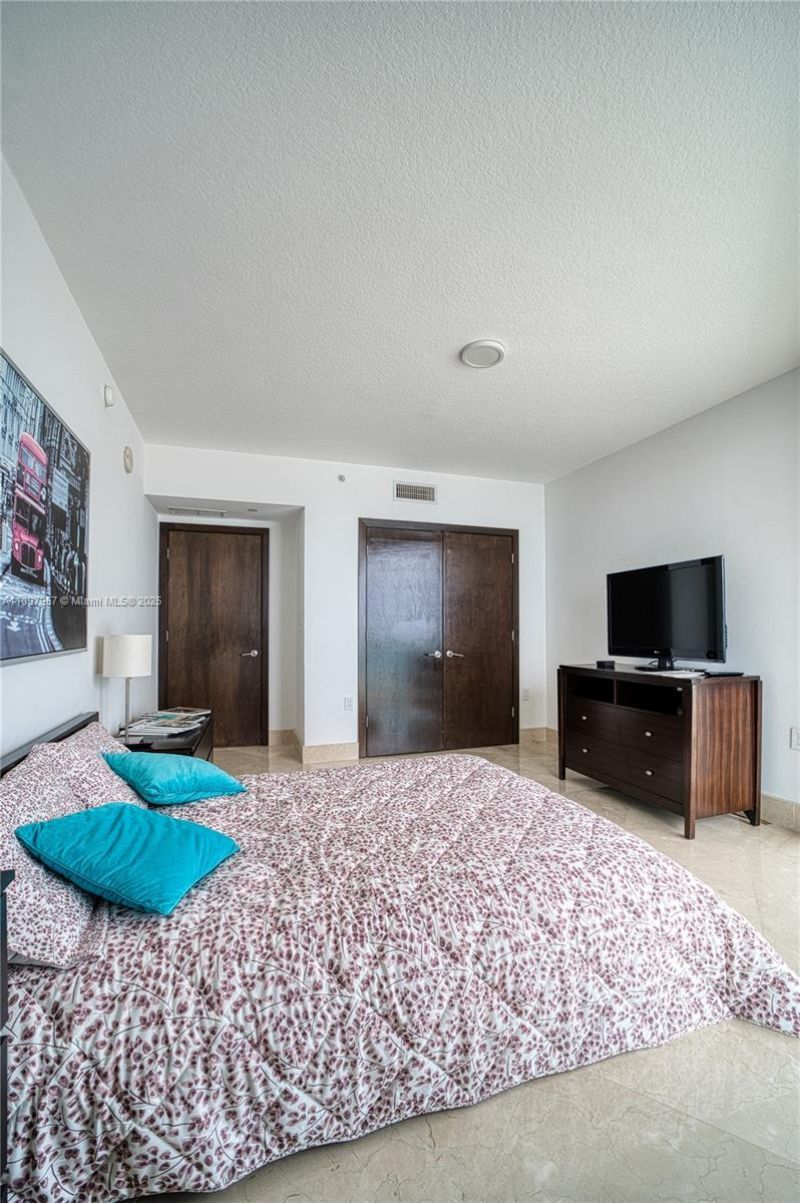 150 Sunny Isles Blvd, Unit 1-UPH1, Sunny Isles Beach, FL 33160 Photo