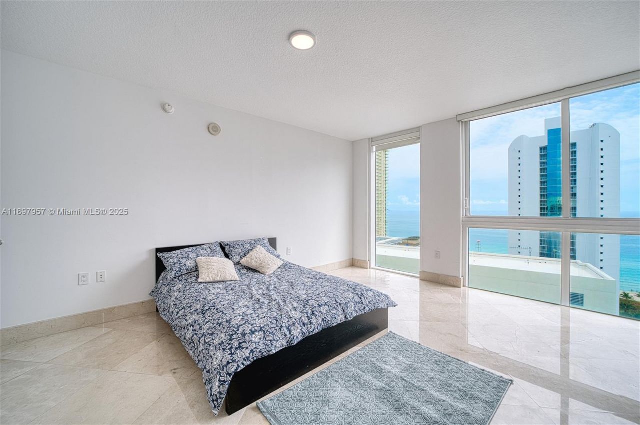 150 Sunny Isles Blvd, Unit 1-UPH1, Sunny Isles Beach, FL 33160 Photo