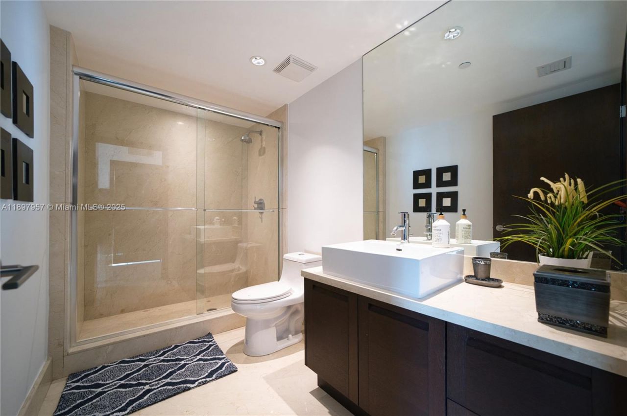 150 Sunny Isles Blvd, Unit 1-UPH1, Sunny Isles Beach, FL 33160 Photo