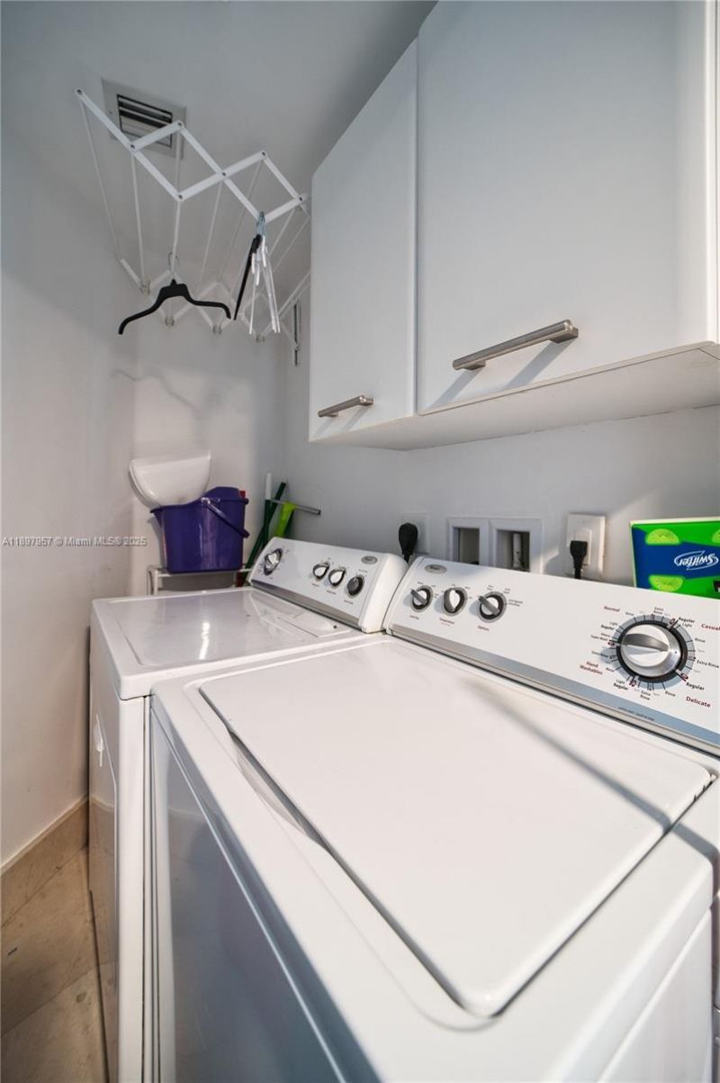 150 Sunny Isles Blvd, Unit 1-UPH1, Sunny Isles Beach, FL 33160 Photo