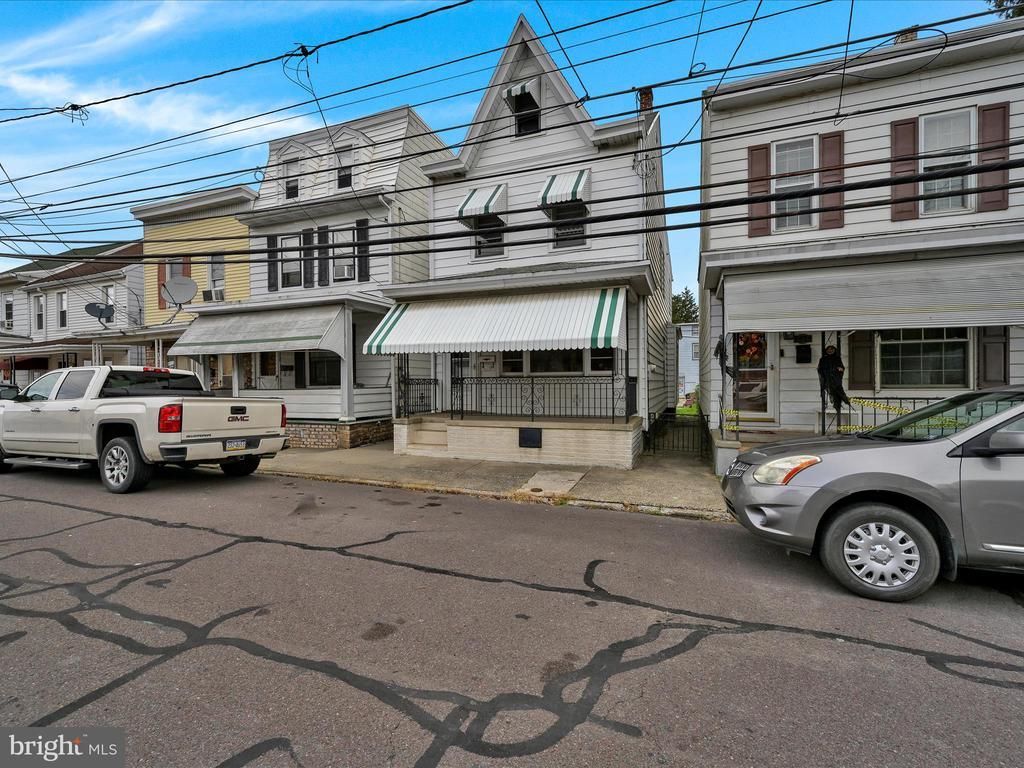 219 S 3RD STREET, SAINT CLAIR, PA 17970