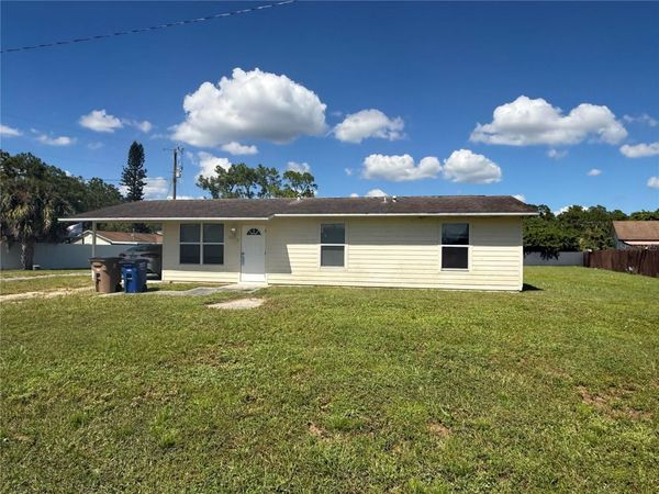 2253 11TH TERRACE, LEHIGH ACRES, FL 33936