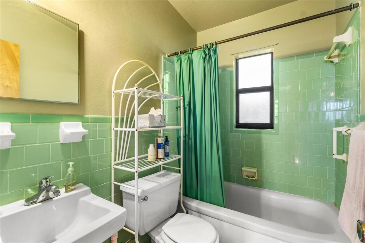 2105 Leon Avenue, Sarasota, FL 34234 Photo