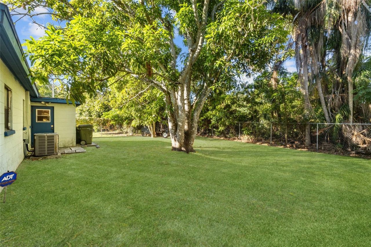 2105 Leon Avenue, Sarasota, FL 34234 Photo