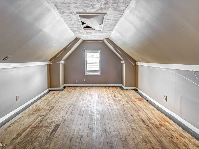 3092 Becket Road, Cleveland, OH 44120 Photo 25