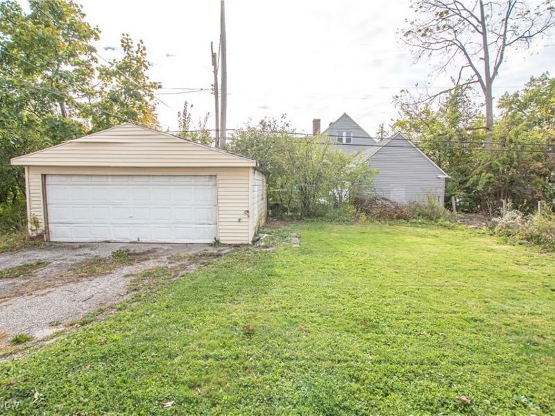 3092 Becket Road, Cleveland, OH 44120 Photo 33