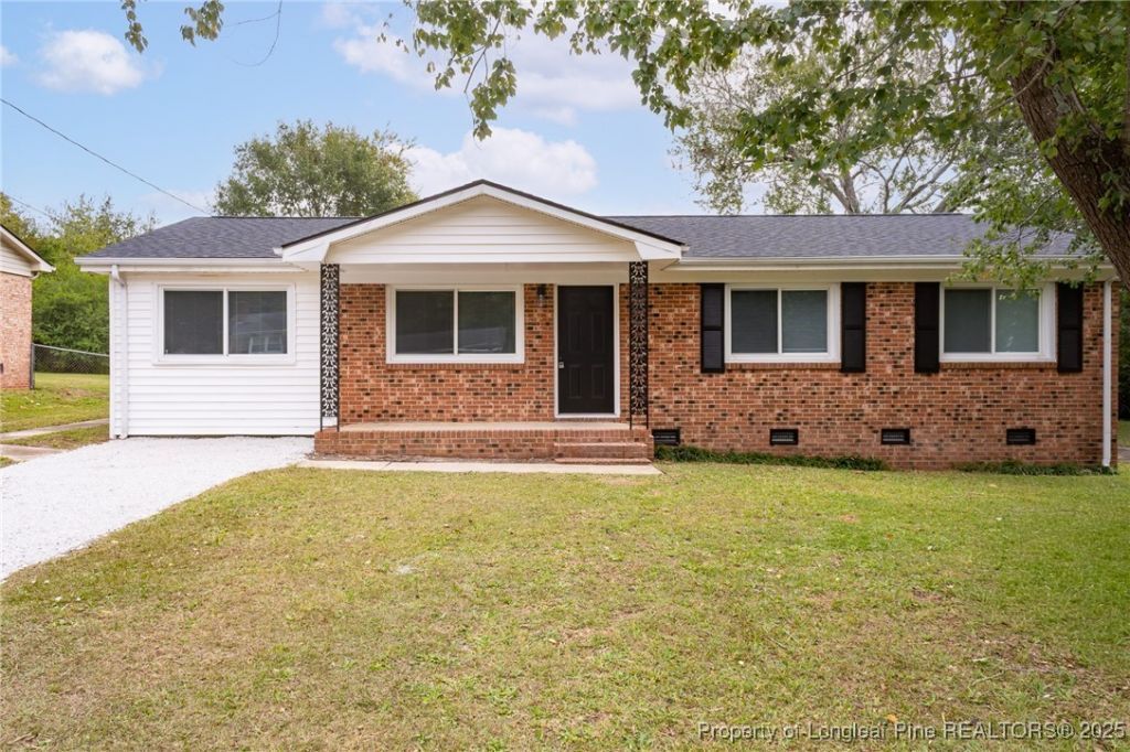 6112 Malvern Circle, Fayetteville, NC 28314 Main Photo