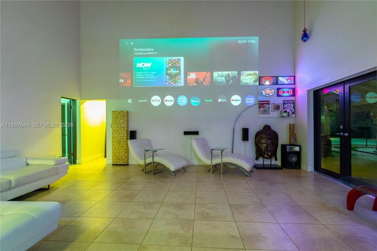 8111 SW 183rd St, Palmetto Bay, FL 33157 Photo