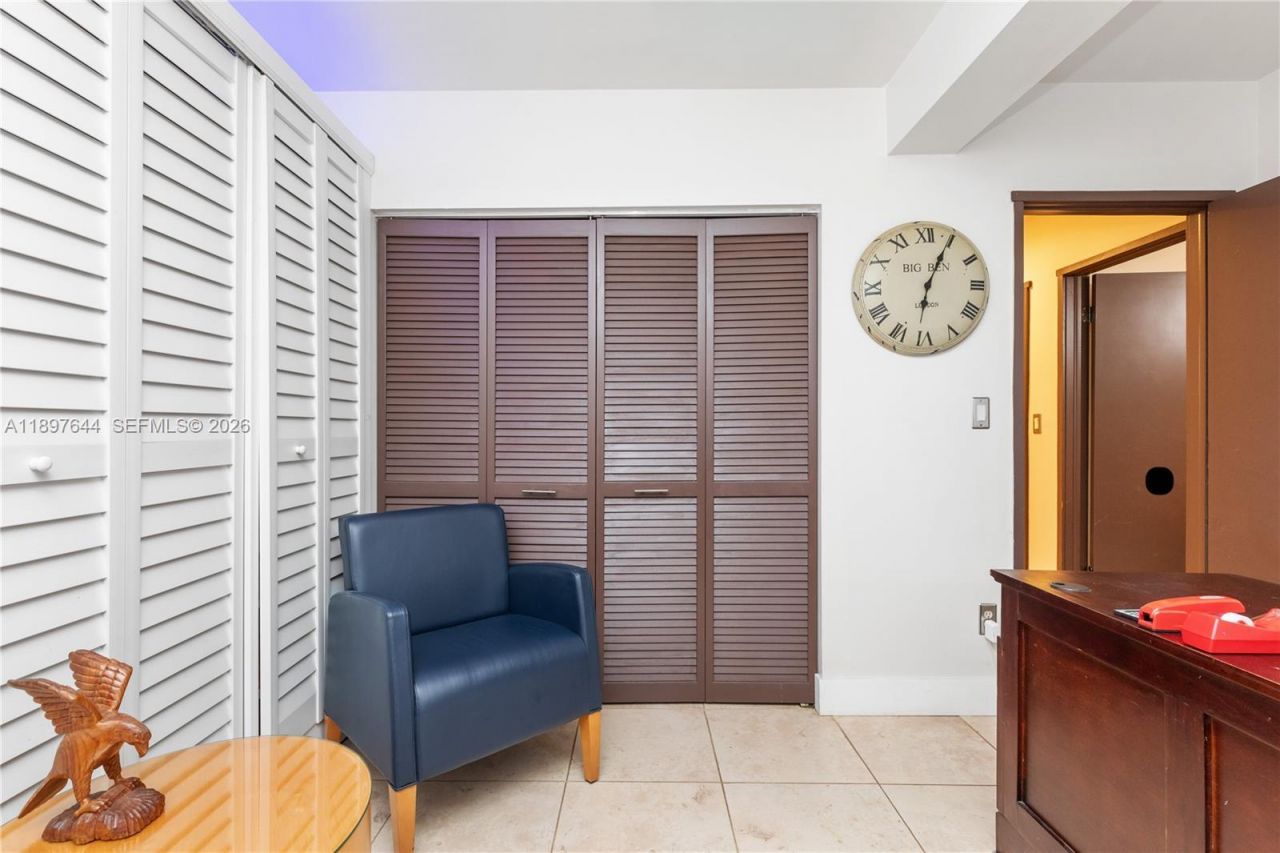 8111 SW 183rd St, Palmetto Bay, FL 33157 Photo