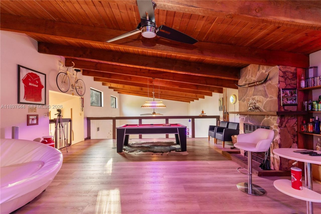 8111 SW 183rd St, Palmetto Bay, FL 33157 Photo