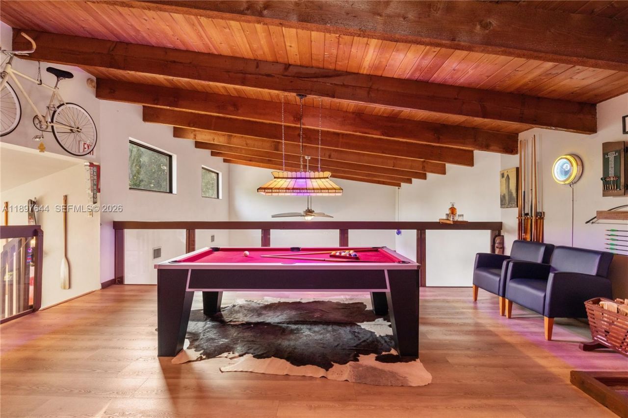 8111 SW 183rd St, Palmetto Bay, FL 33157 Photo