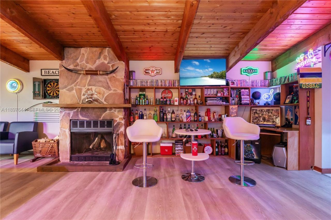 8111 SW 183rd St, Palmetto Bay, FL 33157 Photo