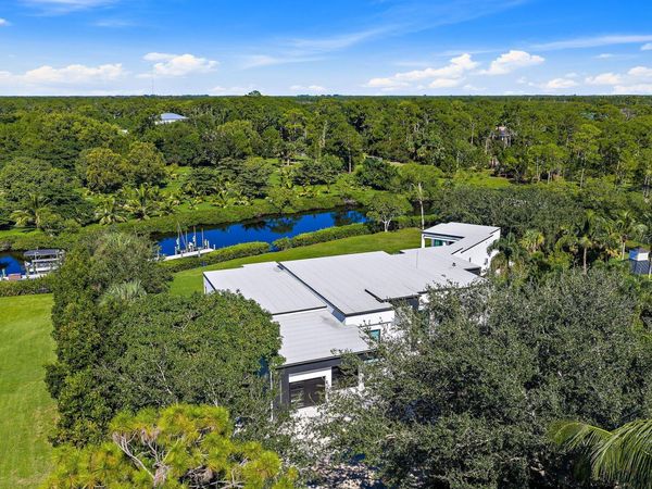 8309 SE Rivers Edge Street, Jupiter, FL 33458