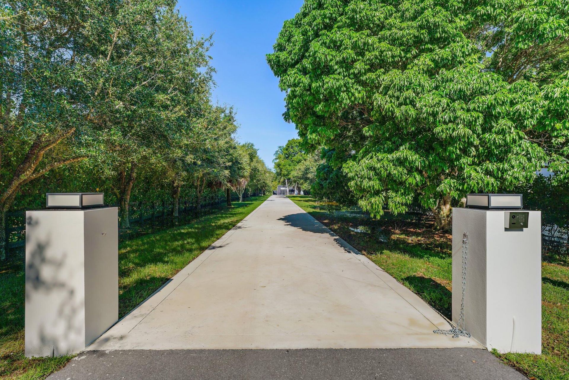 8309 SE Rivers Edge Street, Jupiter, FL 33458 Photo