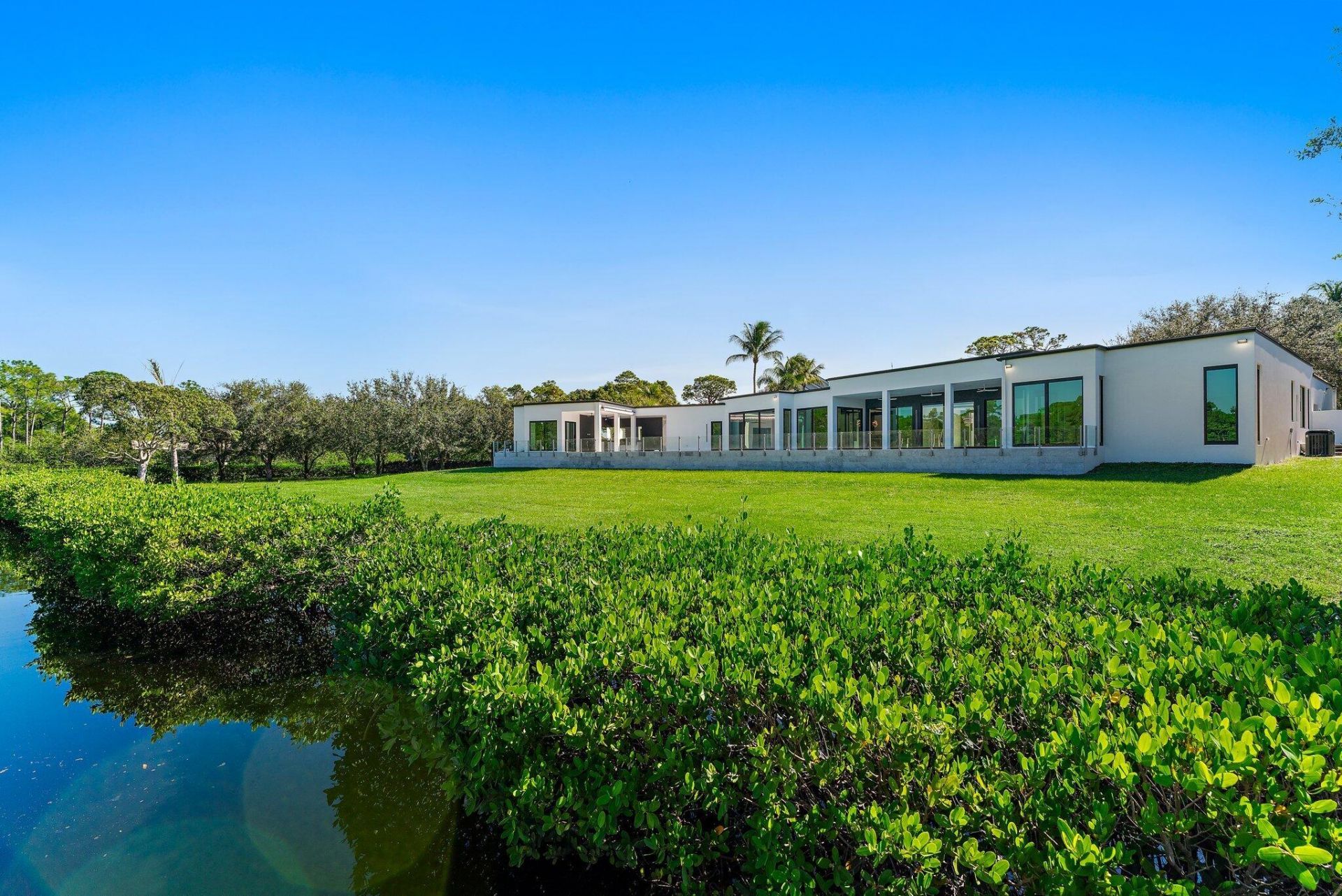 8309 SE Rivers Edge Street, Jupiter, FL 33458 Photo