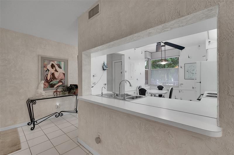 10368 NW 24th Place, Unit 204, Sunrise, FL 33322 Photo