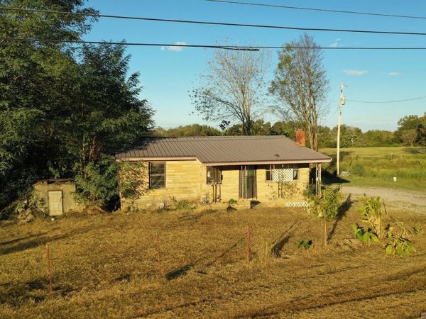 7890 Batesville Blvd, Pleasant Plains, AR 72568