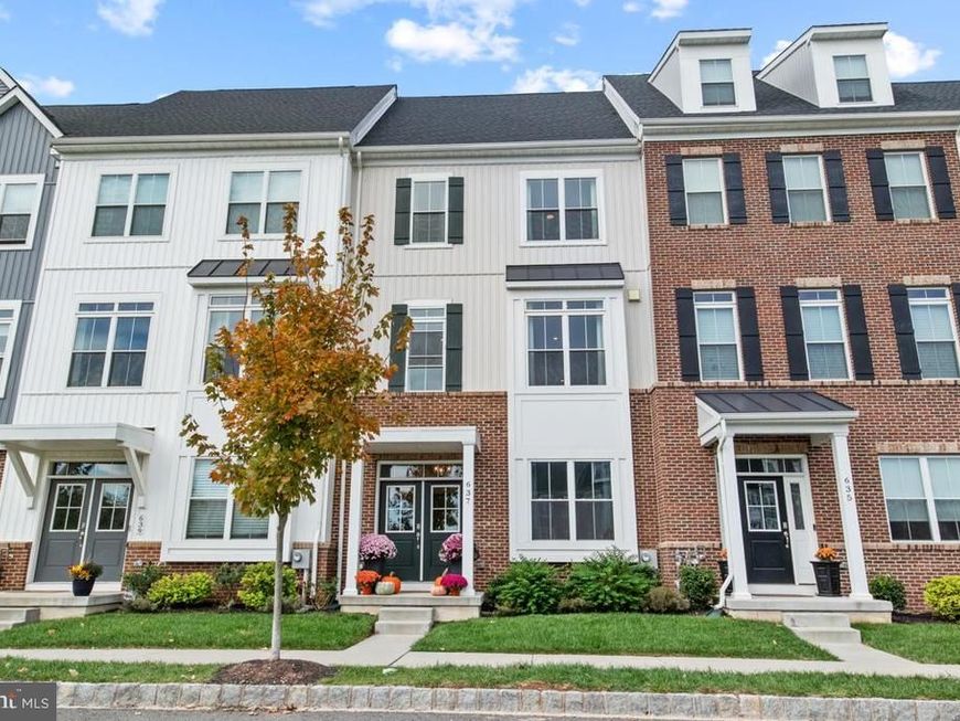 637 Burcham Street, Phoenixville, PA 19460 Main Photo