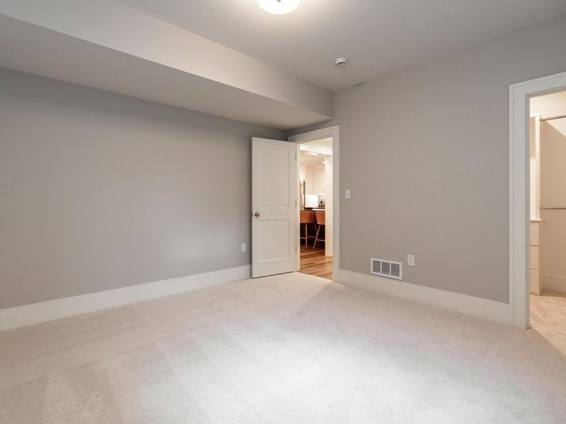 1565 Berkshire Road, Columbus, OH 43221 Photo 71