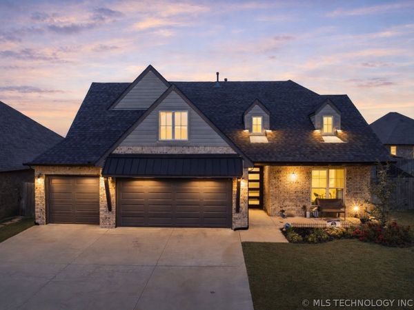 2131 E 138th Place S, Bixby, OK 74008