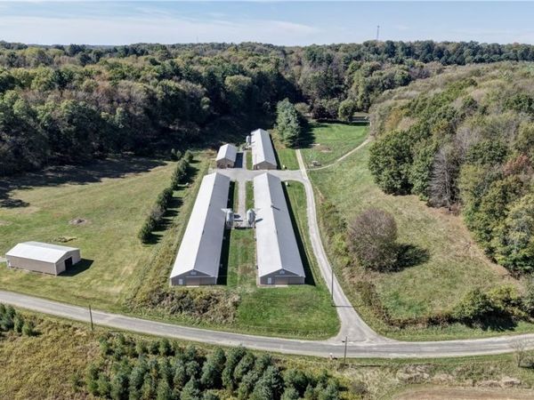 Malibu Road NE, Minerva, OH 44657