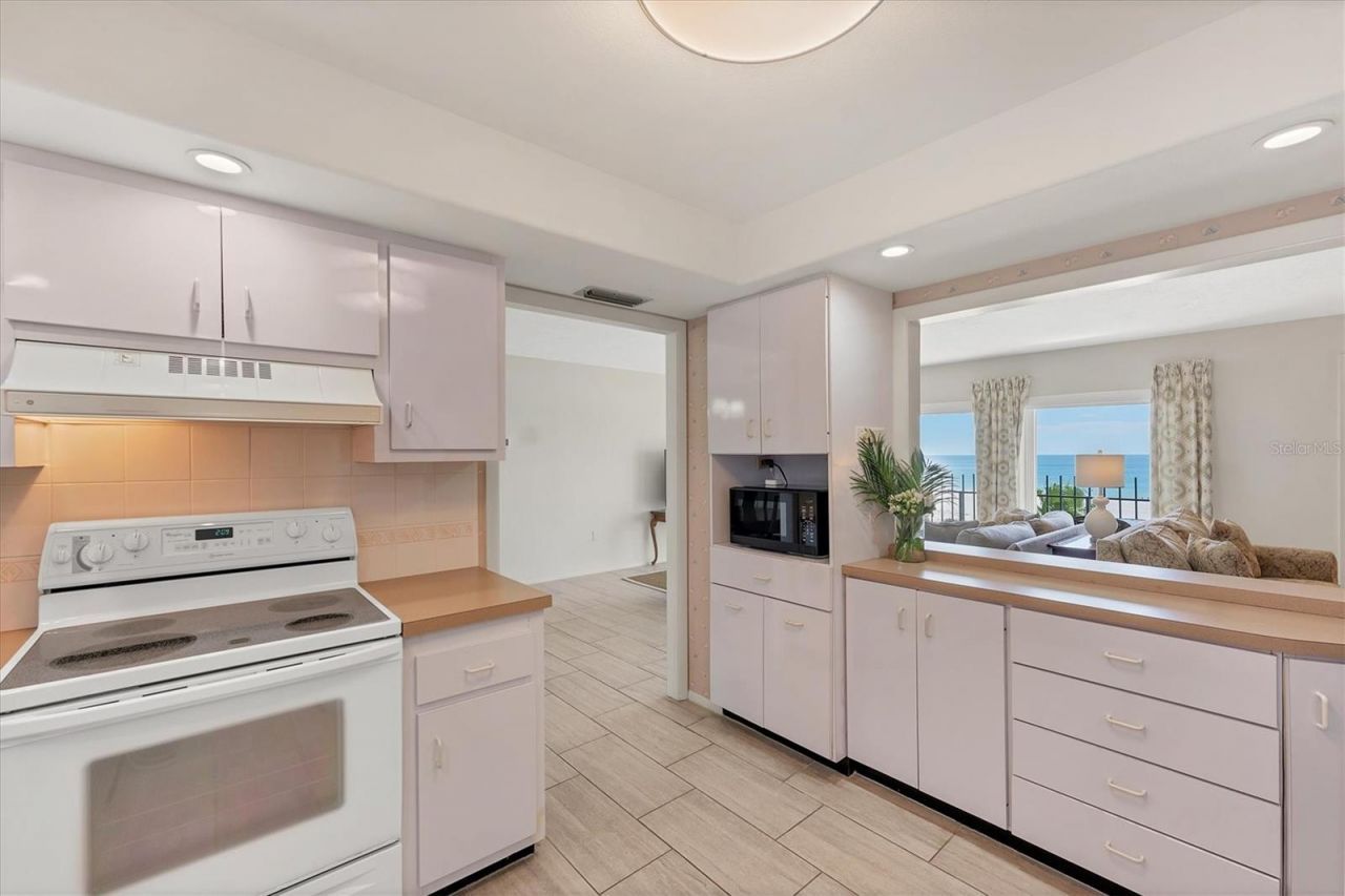 101 Benjamin Franklin Drive, Unit 63, Sarasota, FL 34236 Photo