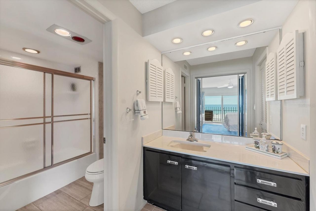 101 Benjamin Franklin Drive, Unit 63, Sarasota, FL 34236 Photo