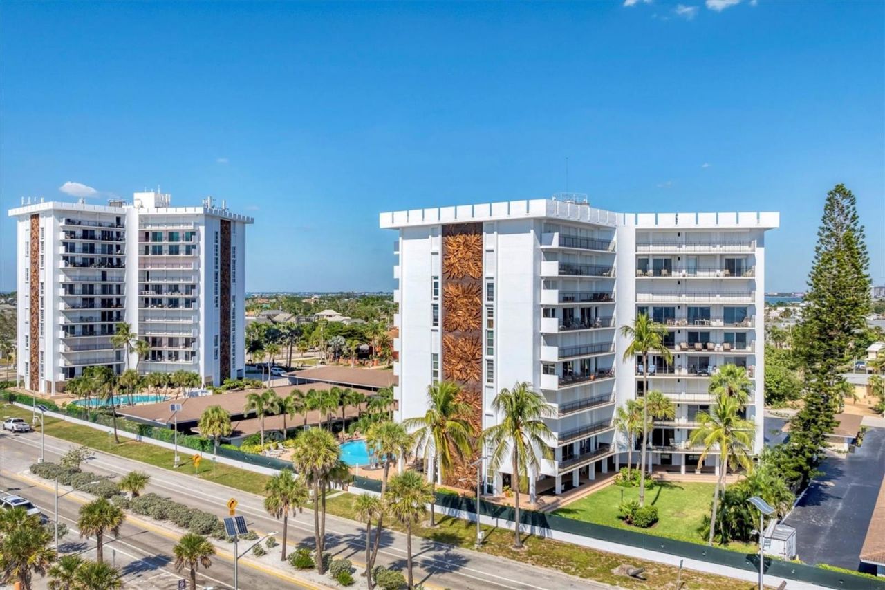 101 Benjamin Franklin Drive, Unit 63, Sarasota, FL 34236 Photo