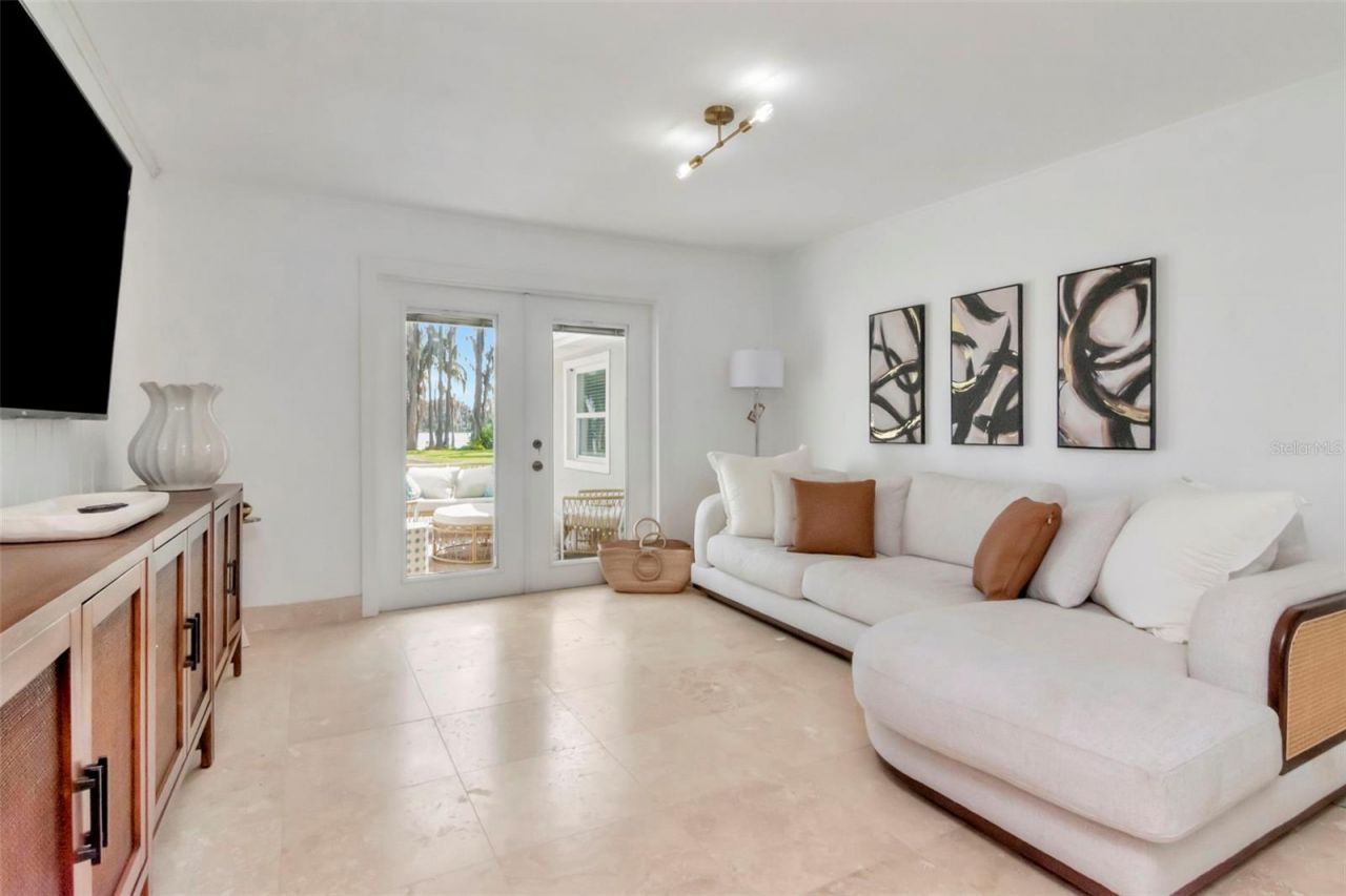 19207 Crooked Lane, Lutz, FL 33548 Photo