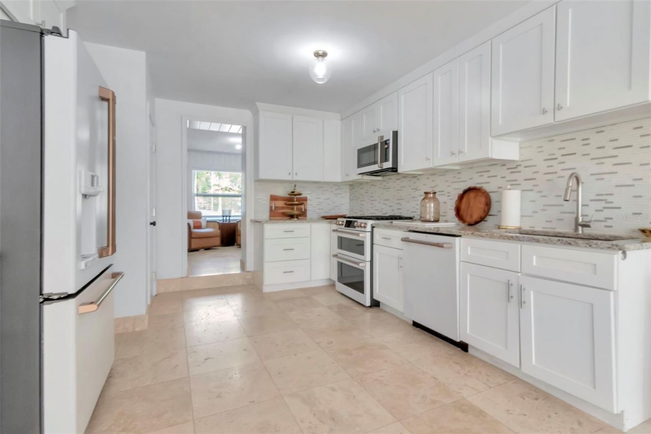 19207 Crooked Lane, Lutz, FL 33548 Photo