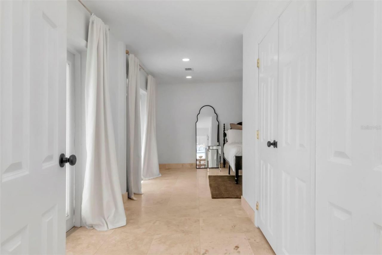 19207 Crooked Lane, Lutz, FL 33548 Photo