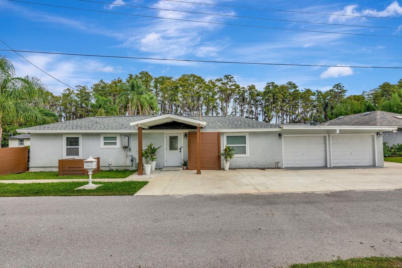 19207 Crooked Lane, Lutz, FL 33548 Photo