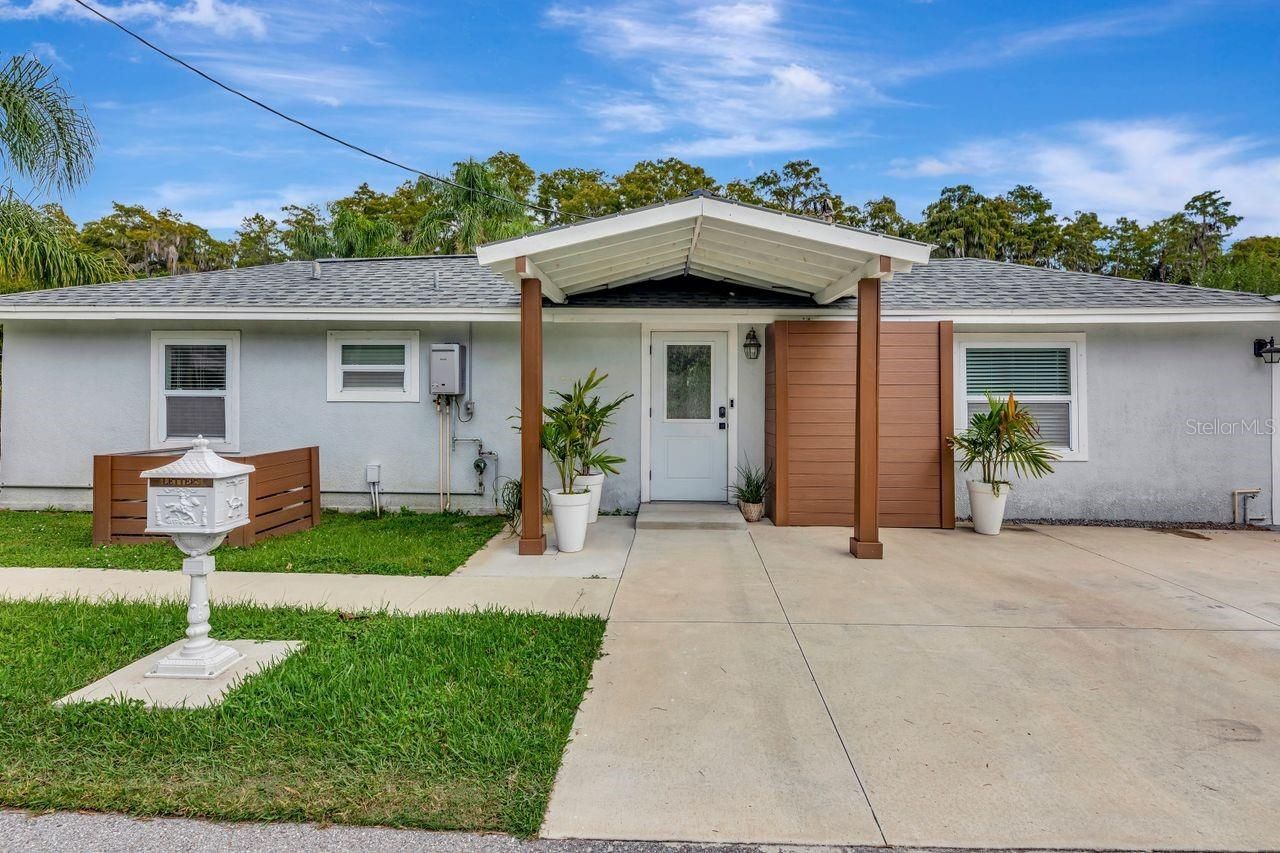 19207 Crooked Lane, Lutz, FL 33548 Photo